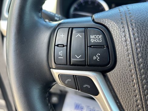 Used 2019 Toyota Highlander SE AWD/4WD image 26