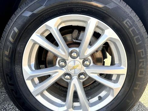 Used 2017 Chevrolet Equinox LS AWD/4WD image 7
