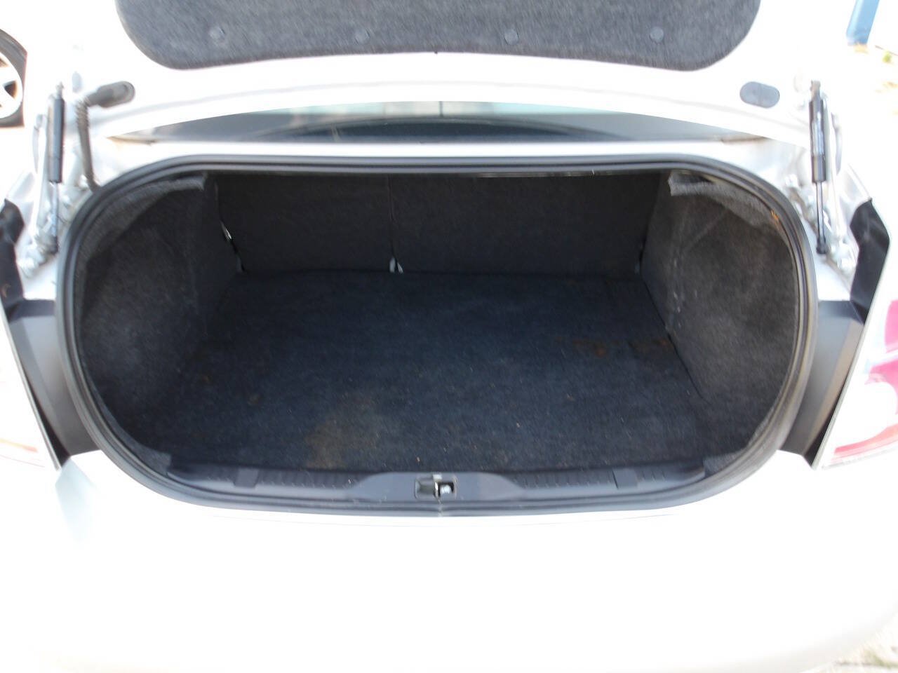 Used 2010 Nissan Sentra 2.0 S FWD image 22