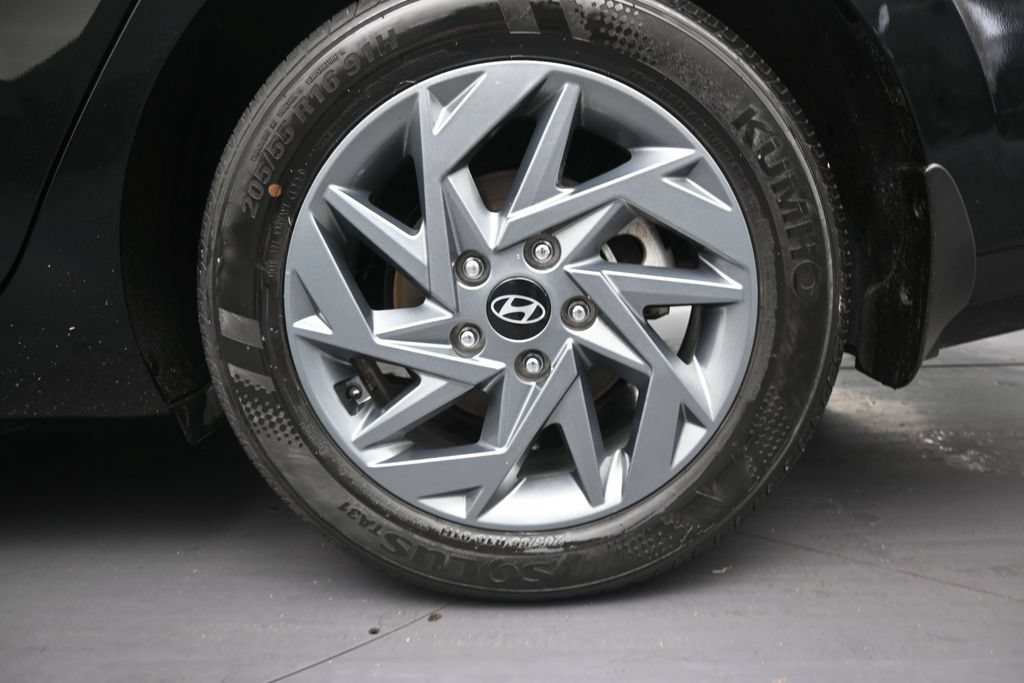 Used 2024 Hyundai Elantra SEL FWD image 10