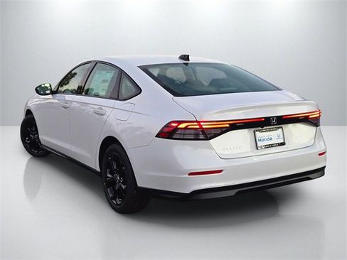 New 2025 Honda Accord SE image 8