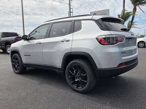 Used 2026 Jeep Compass Latitude AWD/4WD image 5