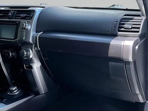 Used 2019 Toyota 4Runner SR5 Premium AWD/4WD image 26