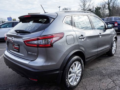 Used 2021 Nissan Rogue Sport SV image 6