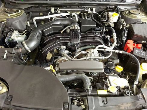 Used 2020 Subaru Outback Premium image 27