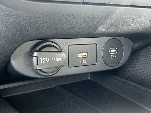Used 2025 Hyundai Elantra Sport FWD image 29