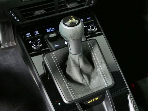 Used 2026 Porsche 911 GT3 RWD image 19