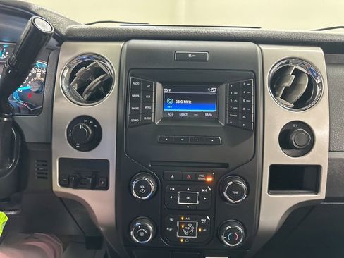 Used 2014 Ford F150 XLT w/ Equipment Group 302A Luxury AWD/4WD image 42