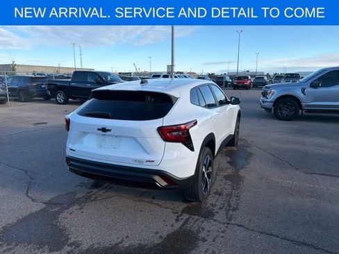 Certified 2024 Chevrolet Trax RS w/ Driver Confidence Package FWD image 9