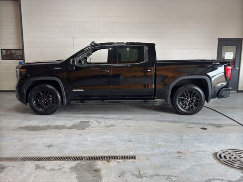 Used 2024 GMC Sierra 1500 Elevation w/ Elevation Premium Package image 2
