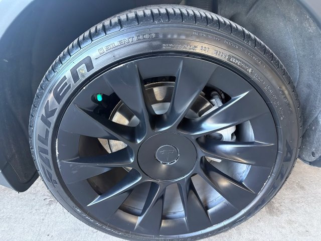Used 2022 Tesla Model Y Long Range AWD/4WD image 20