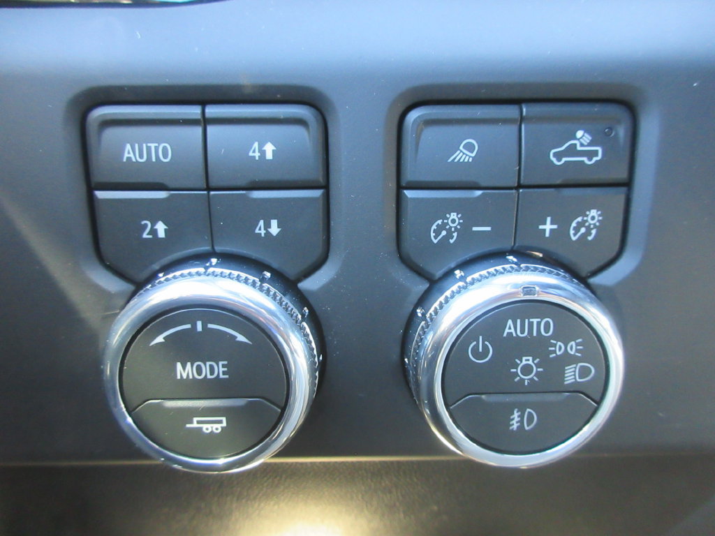 New 2026 GMC Sierra 1500 AT4 w/ AT4 Premium Package AWD/4WD image 17
