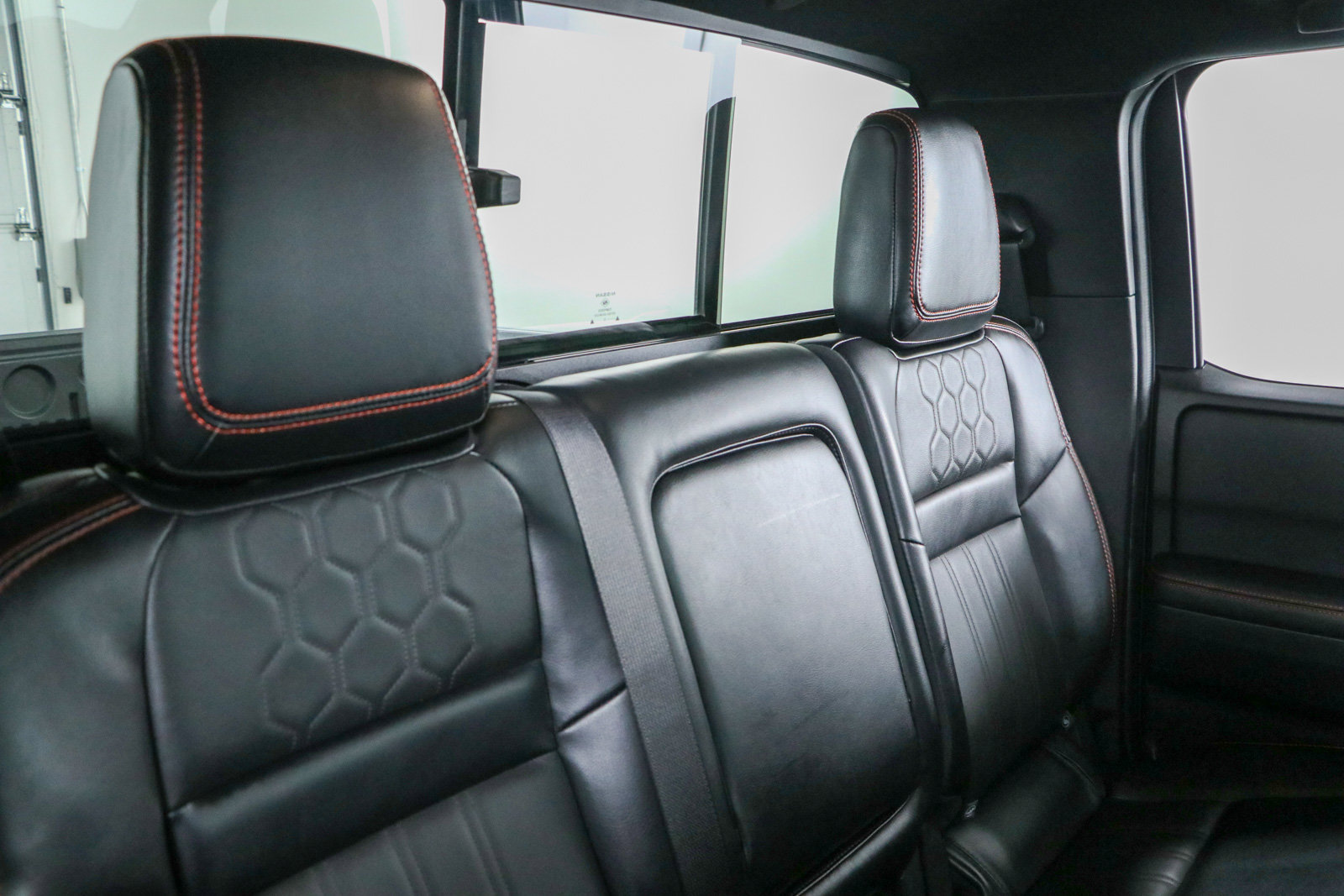 Used 2023 Nissan Frontier PRO-4X w/ Pro-4X Premium Package AWD/4WD image 31