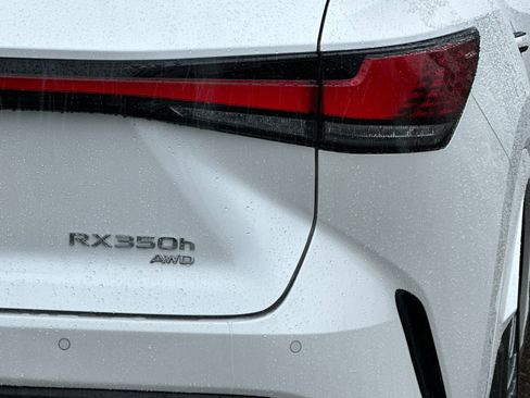 Used 2024 Lexus RX 350 w/ Convenience Package image 33