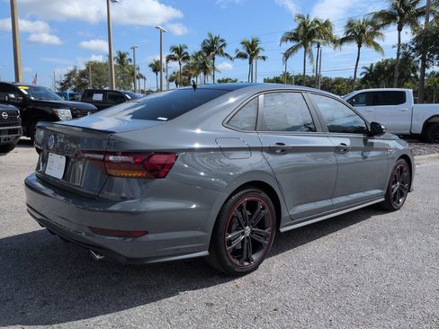 Used 2019 Volkswagen Jetta GLI FWD image 5