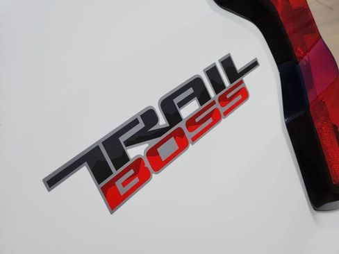 New 2026 Chevrolet Colorado Trail Boss AWD/4WD image 8