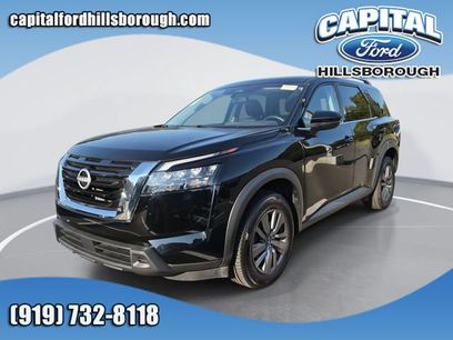 Used 2025 Nissan Pathfinder SV