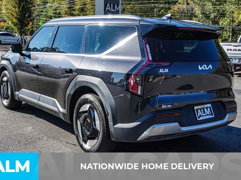 Used 2024 Kia EV9 Wind image 5