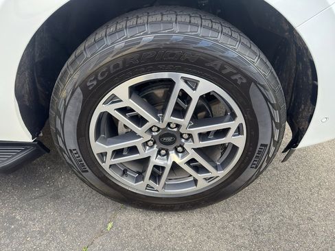 Used 2025 Ford Expedition Max Active image 5