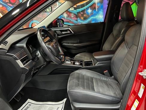 Used 2023 Mitsubishi Outlander SE image 21