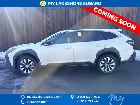 Used 2025 Subaru Outback Limited image 4