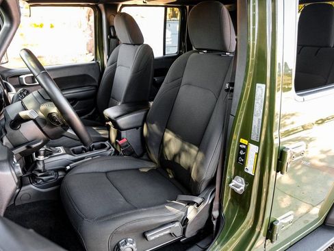 Used 2021 Jeep Wrangler Unlimited Sport image 8