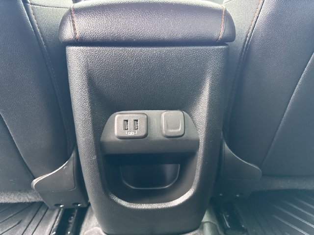 Used 2022 GMC Canyon AT4 AWD/4WD image 30