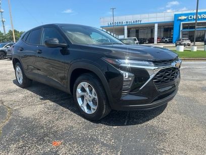 New 2026 Chevrolet Trax LS w/ LS Convenience Package