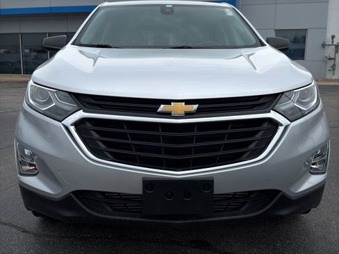 Used 2021 Chevrolet Equinox LS w/ LS Convenience Package FWD image 3