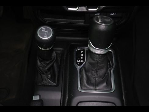 Used 2022 Jeep Wrangler Unlimited Sport AWD/4WD image 13