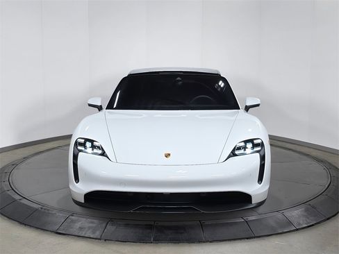 Certified 2024 Porsche Taycan image 10