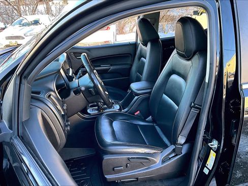 Used 2018 GMC Canyon SLT w/ Trailering Package image 8