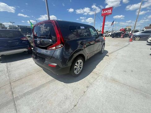 Used 2020 Kia Soul LX FWD image 3