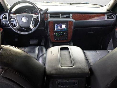 Used 2011 Chevrolet Tahoe LT image 15