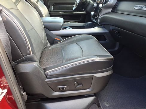 Used 2021 RAM 2500 Laramie AWD/4WD image 9