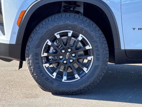 New 2026 Chevrolet Traverse Z71 w/ Enhanced Driving Package image 39