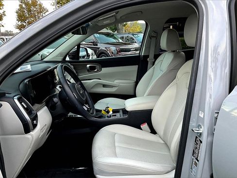 Certified 2023 Kia Sorento EX image 14