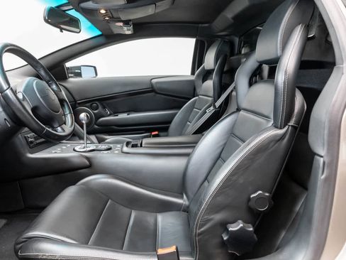 Used 2003 Lamborghini Murcielago Coupe image 11