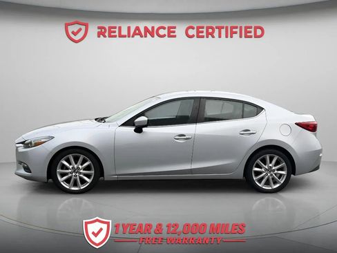 Used 2017 MAZDA MAZDA3 Touring FWD image 3
