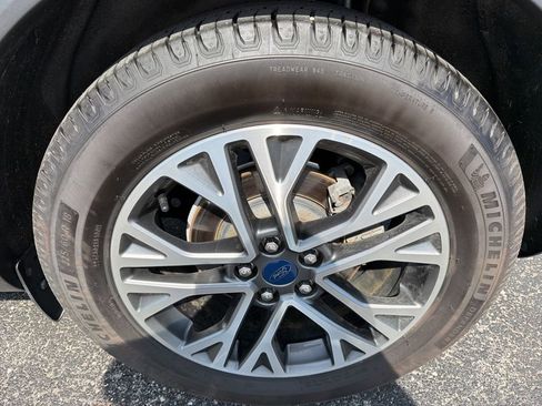 Used 2020 Ford Escape SEL image 26