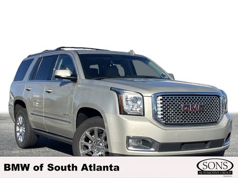 Used 2017 GMC Yukon Denali w/ Open Road Package image 1
