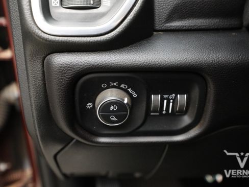 Used 2022 RAM 2500 Laramie w/ Night Edition AWD/4WD image 16
