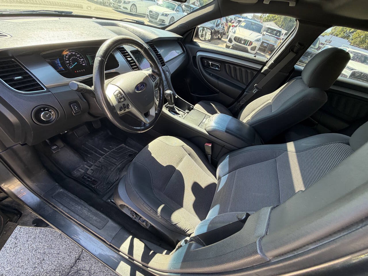 Used 2016 Ford Taurus SEL w/ Equipment Group 201A FWD image 12