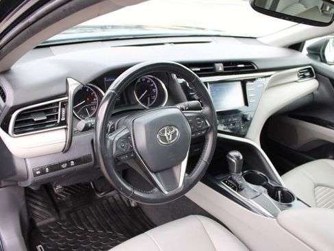 Used 2019 Toyota Camry SE image 17