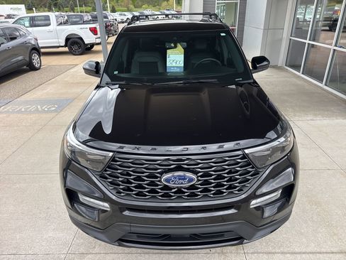 Used 2024 Ford Explorer ST-Line w/ Class IV Trailer Tow Package AWD/4WD image 12
