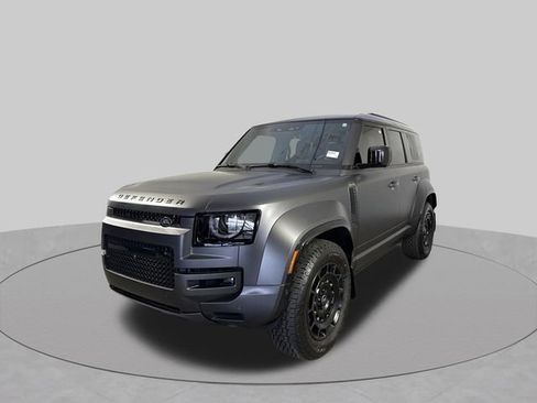 Used 2025 Land Rover Defender 110 AWD/4WD image 24