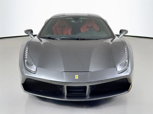 Used 2018 Ferrari 488 GTB image 11