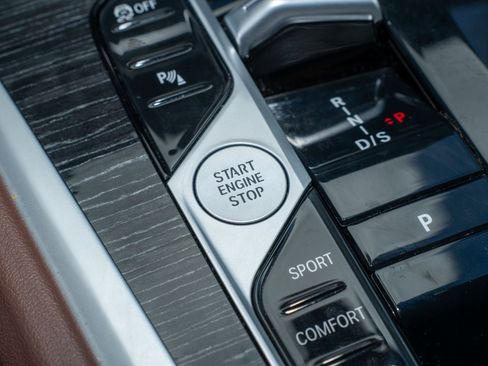 Used 2024 BMW X6 xDrive40i w/ Premium Package image 31