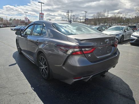 Certified 2022 Toyota Camry SE w/ Cold Weather Package image 6