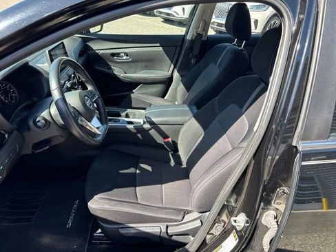 Used 2021 Nissan Sentra SV FWD image 19
